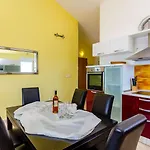 Melita Trogir